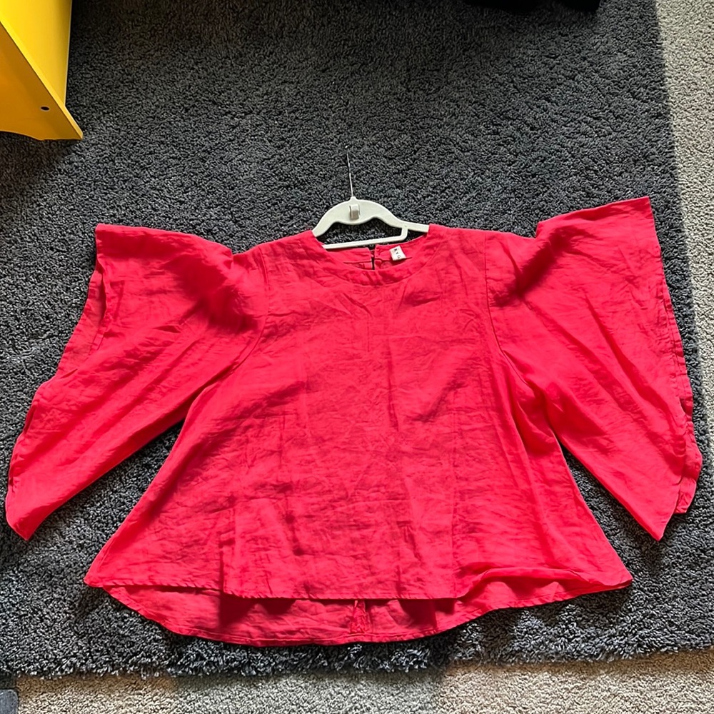 Linen cape sleeve top